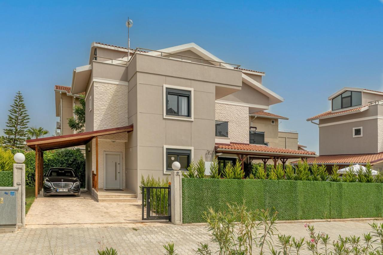 Paradise Town Majesty Villa *