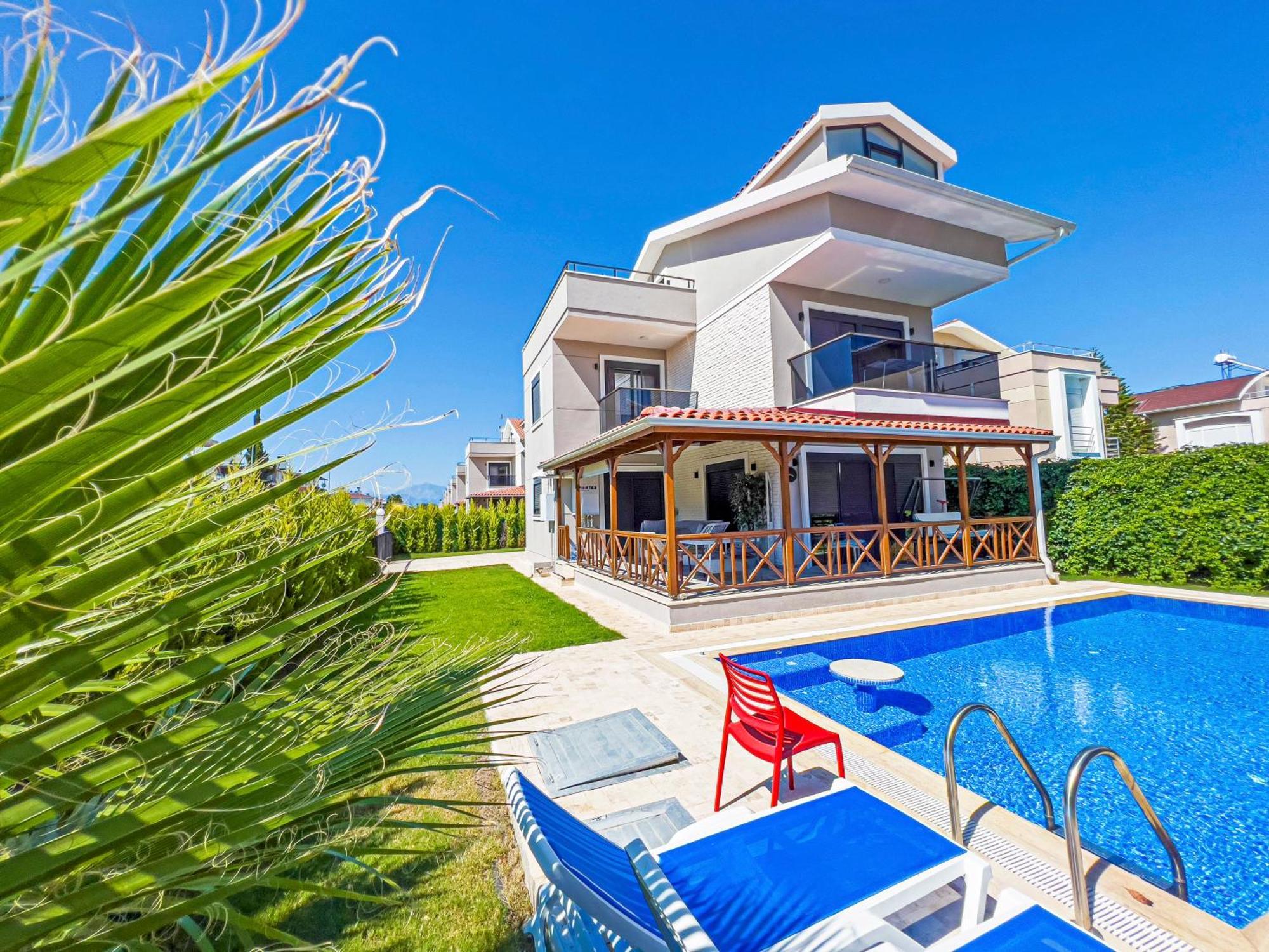Paradise Town Majesty Villa
